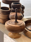 شکلات خوری خمره ای پایه چوبی