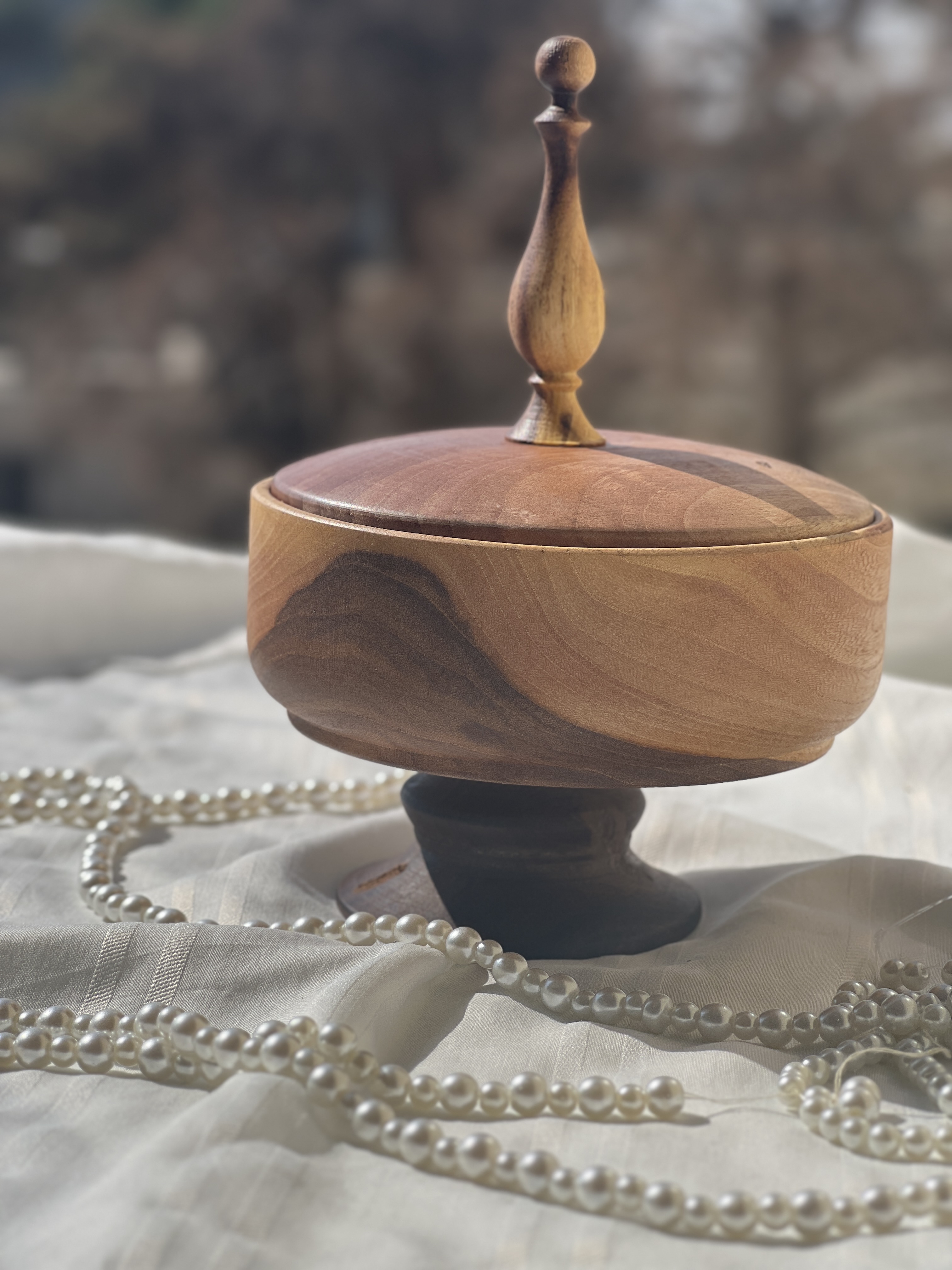 شکلات خوری چوبی طرح نگین